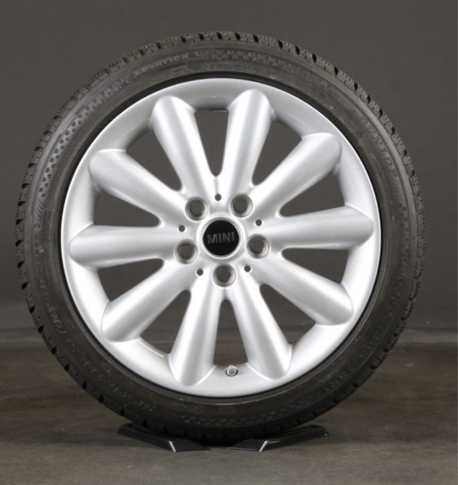 Mini cooper F55 F56 F57 jante cu anvelope iarna R17 Dunlop