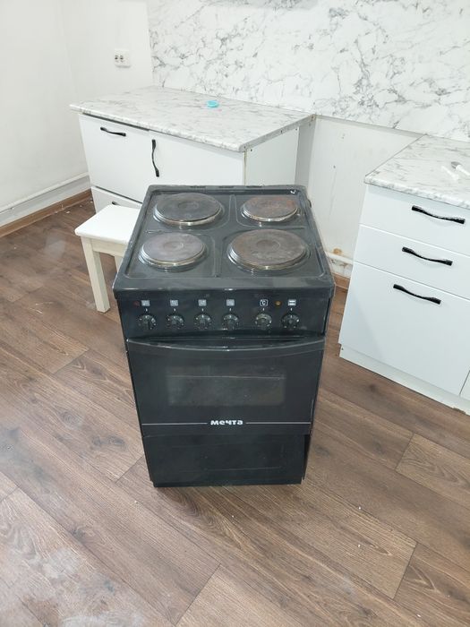 Продам электроплиту