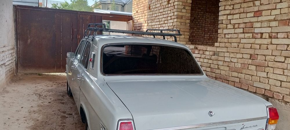 gaz 24 (volga) sotiladi,narxni koʻrishib kelishamiz