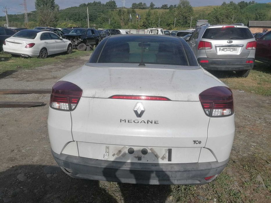 Dezmembrez Renault Megane CC decapotabil 1.4 B 2010