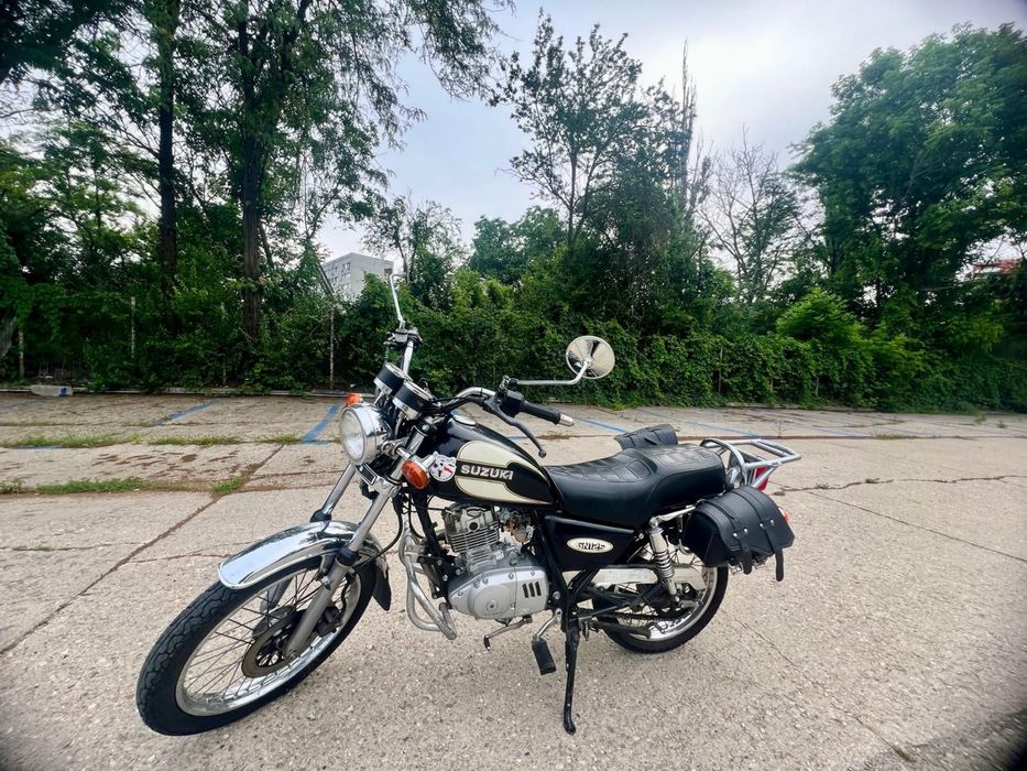 Motocicleta Suzuki GN 125