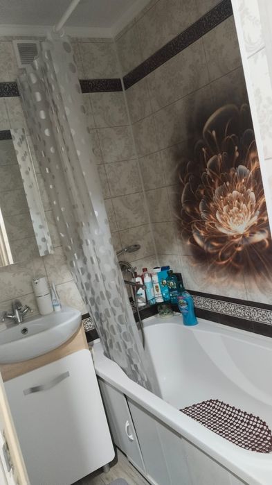 Продам трёхкомнатную квартиру