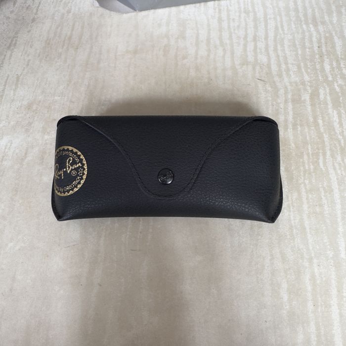 Продам очки Ray•Ban новые