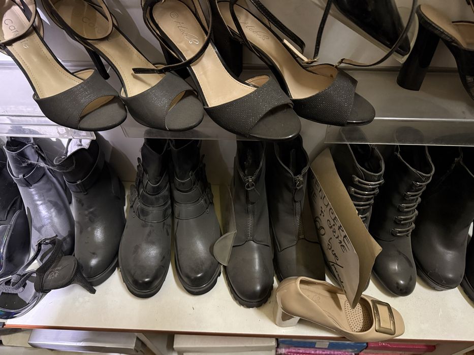 Raft expunere  pantofi