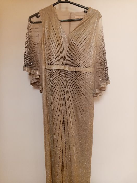 Продам платье вечернее. Новое