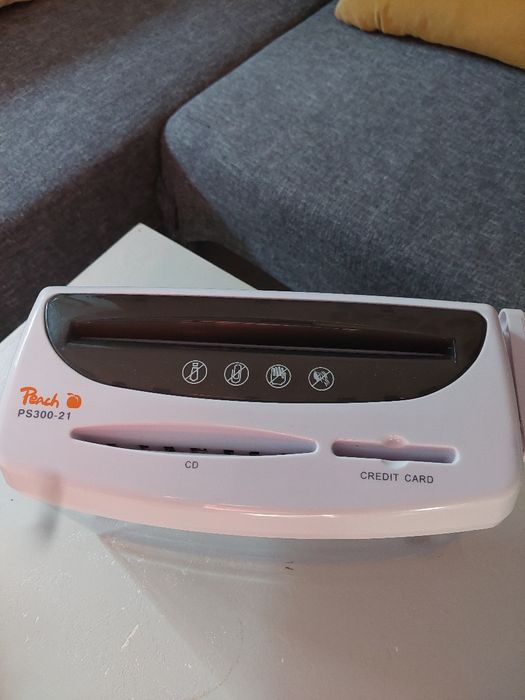 Distrugător documente manual Peach PS300-21