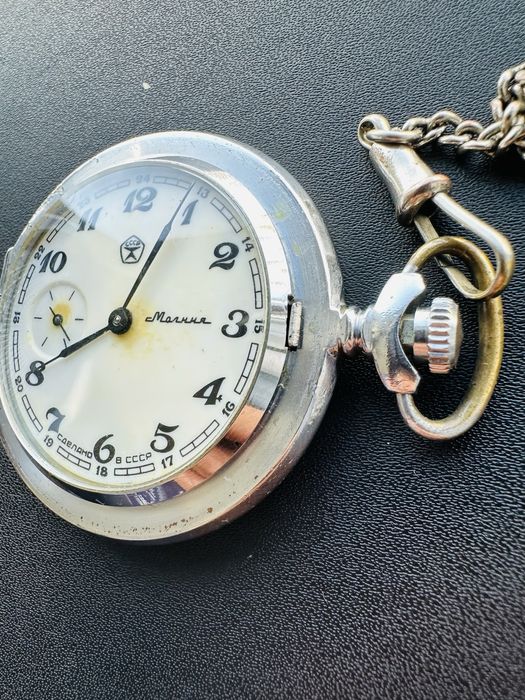 Продам винтажные часы "Молния"!