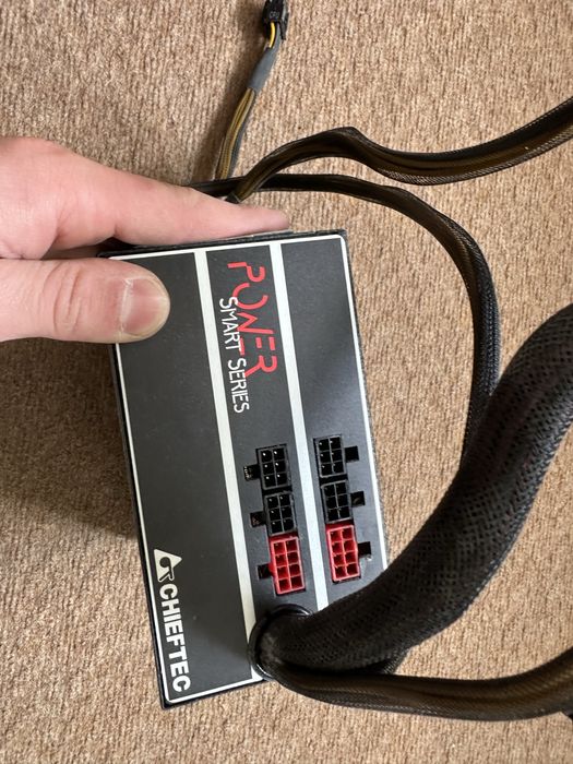 Захранване Chieftec 1000W GPS-1000C Power Smart – мощно геймърско PSU