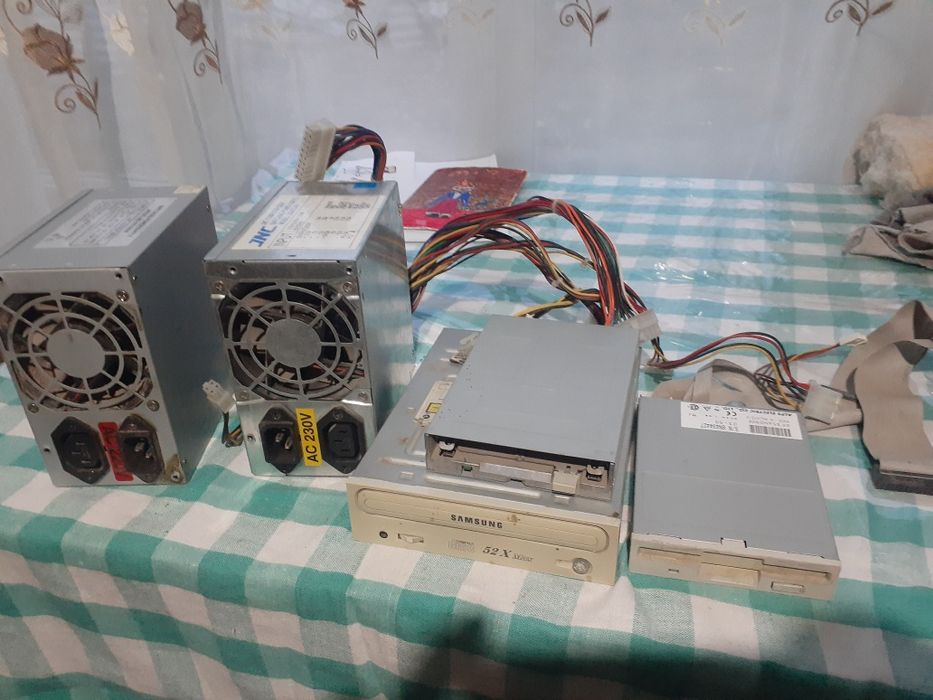 Продаётся компьютерные запчасти