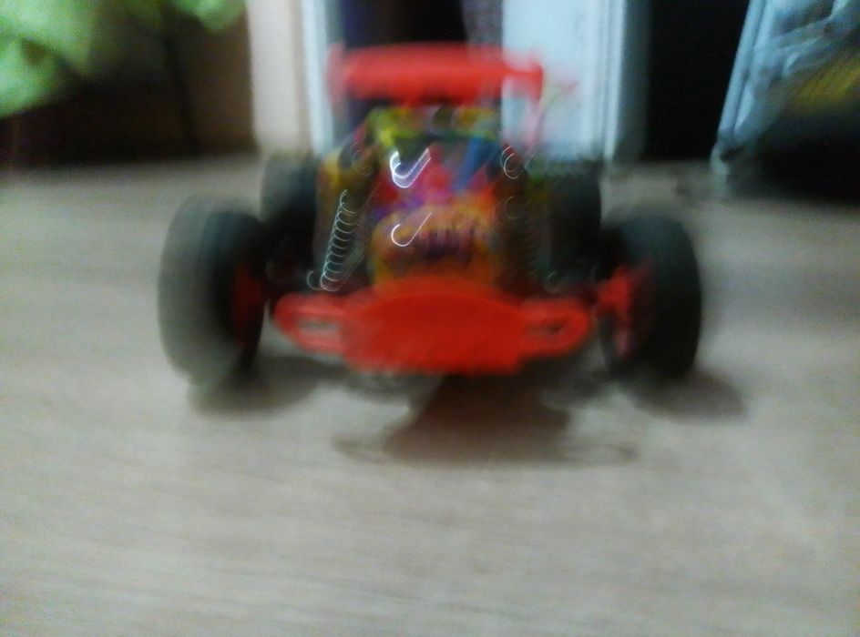 Mașină nouă cu telecomandă