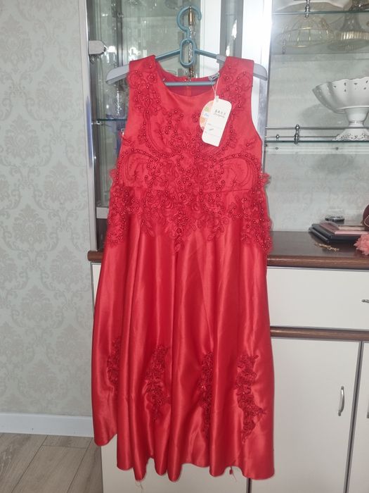 Платье для девочки от 8до 11лет