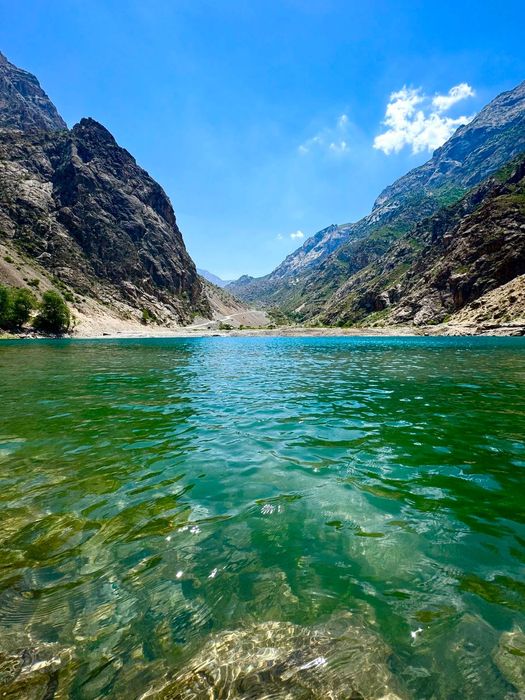 Поездки по Узбекистану. Туры горы Тянь-Шаня. Микроавтобус, кроссовер