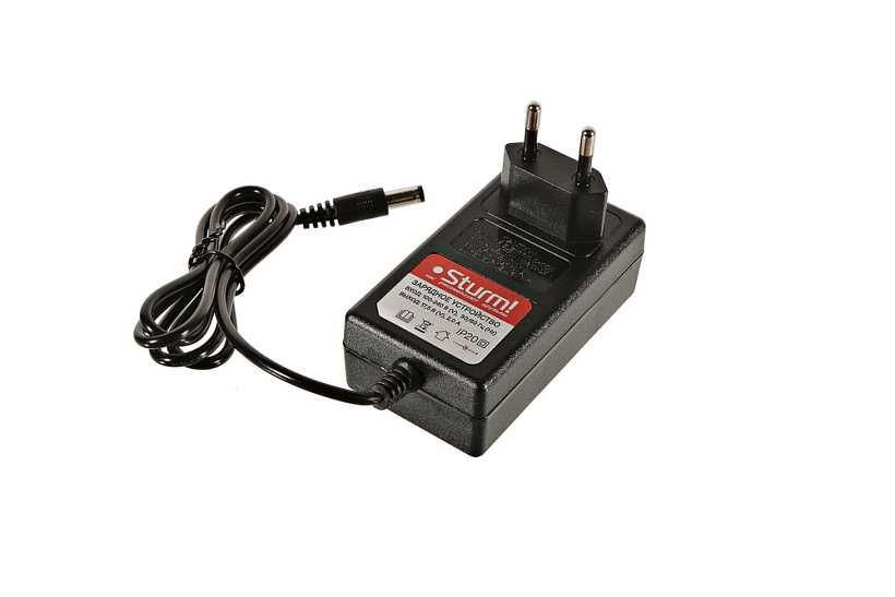 Аккумуляторная цепная пила, Безмасляная, Боковая натяжка цепи, Кейс.