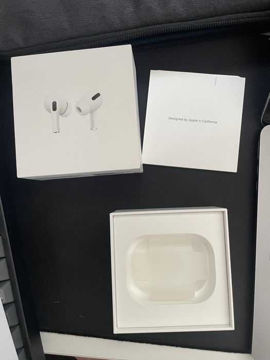 Casti Air Pods Pro