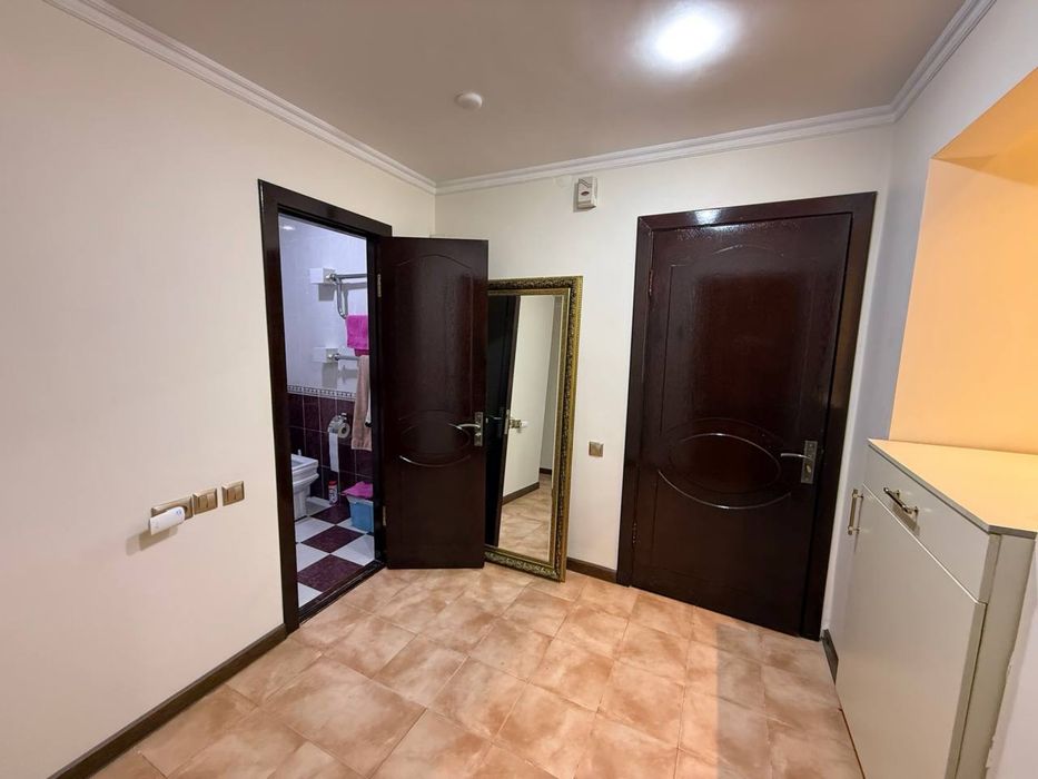 Продается просторная 3х комнатная Мирзоулугбек ц2 Олой Киричный дом