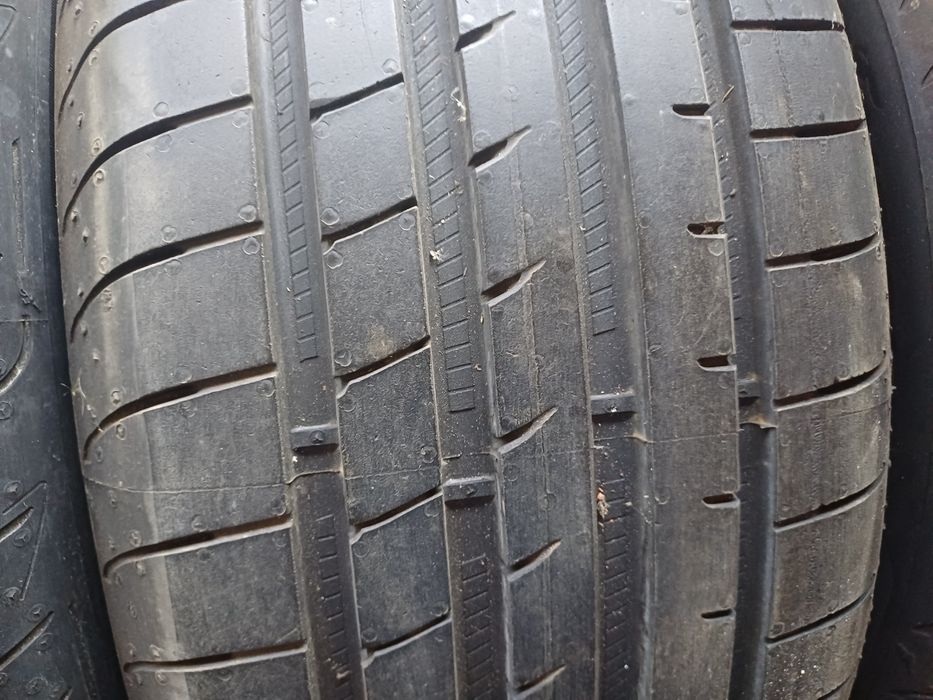 Гуми 245/45/18 Гудиар