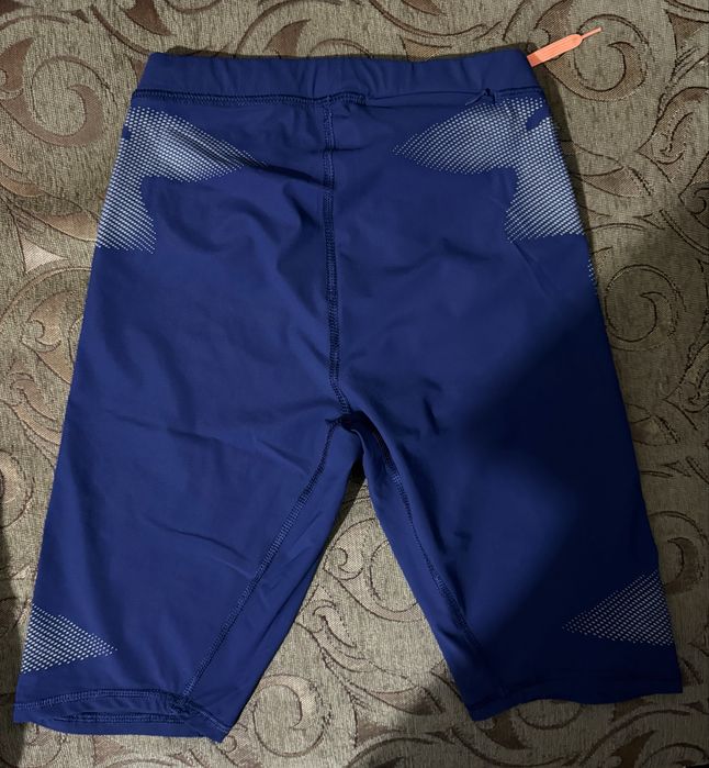 Спортивные тайтсы adidas