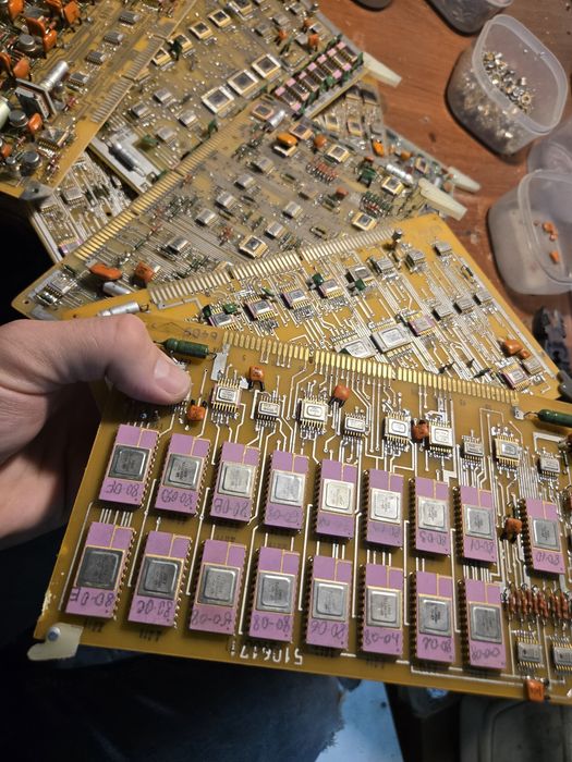 Радиодетали , платы , микросхемы