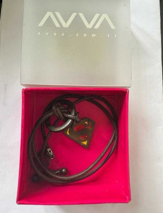 Продаётся кулон новый