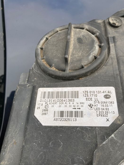 БМВ Ф10 ЗАВИВАЩ ФАР преди фейса със забележка стъкло