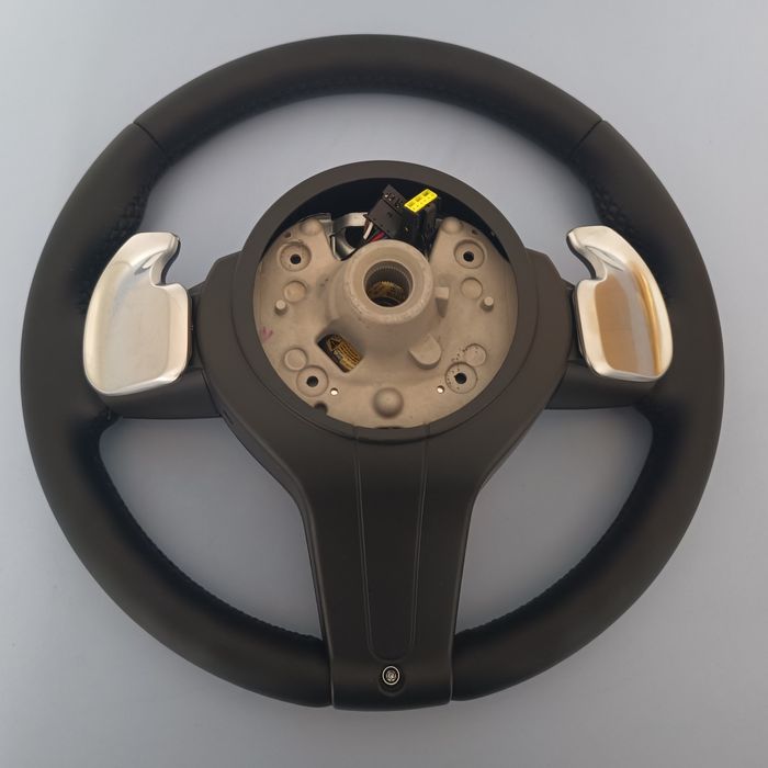 М волан за BMW F10 F06 F07 F32 F30 F36 F33 F48 F25 F15 F16