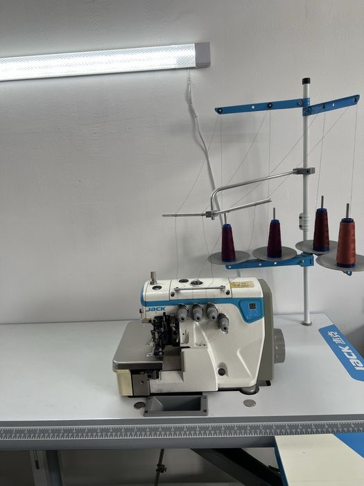 Срочно продам оверлок