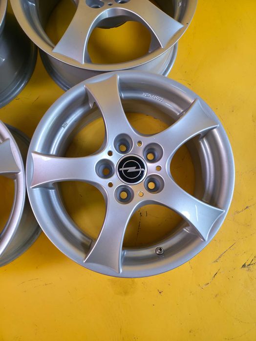 Jante Aliaj 5x110 15'' - OPEL ASTRA H / Zafira - NOI - 6.5J ET 38 !