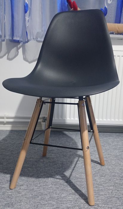 Set 4 scaune bucătărie , noi in cutie