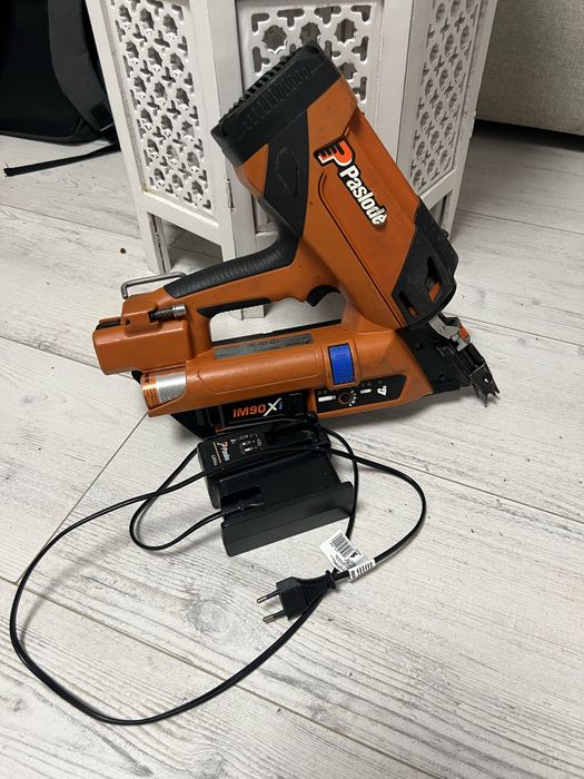 Pistol cuie lemn paslode im90