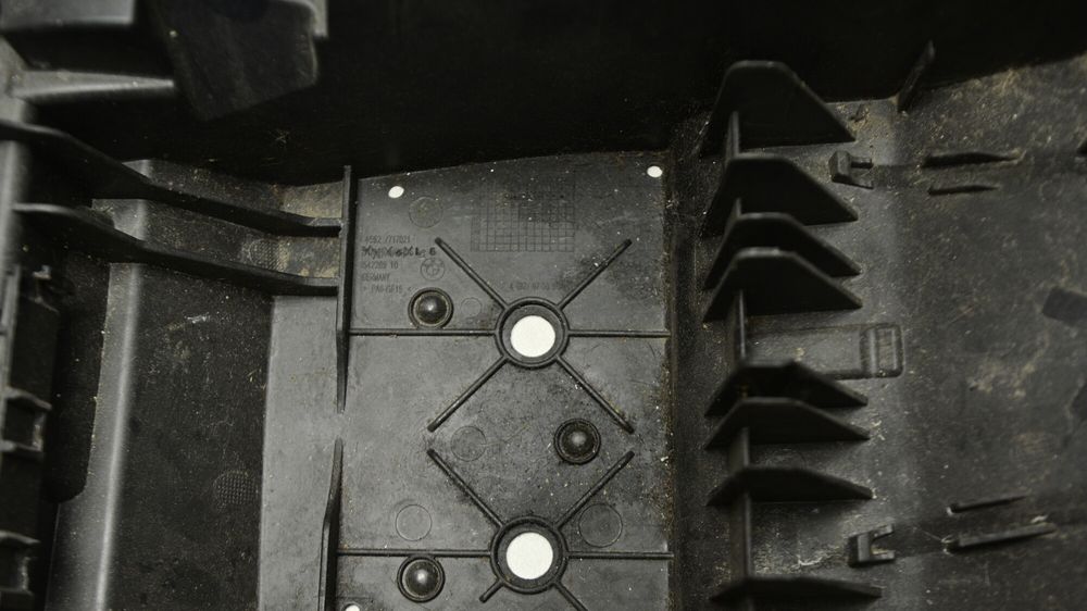 Plastic Suport Baterie Undertail BMW S1000XR K49 2015 - 2019