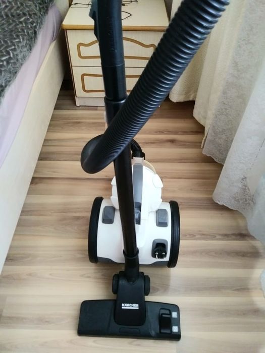 Продам пылесос Karcher