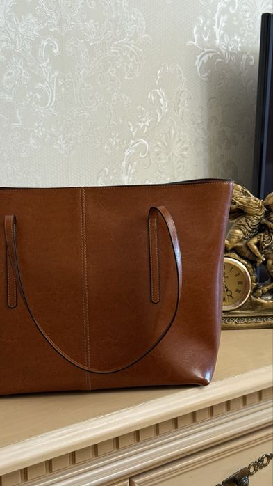 Продаю сумку А4+