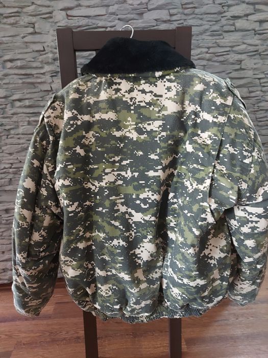 Продам куртку 5 000 тенге