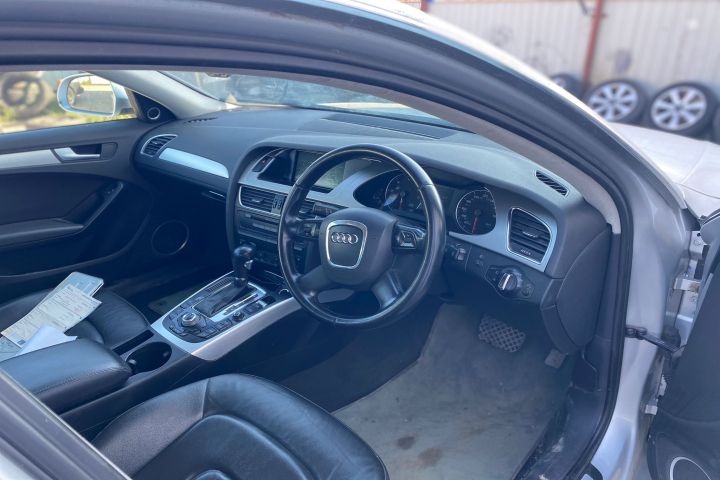 Aripa fata stanga Audi A4 B8/8K