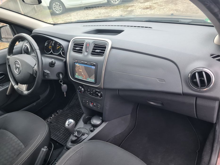 Dacia Sandero-automată-1.5dci 90-an 2016-euro 6-clima-nr rosii-Tbi