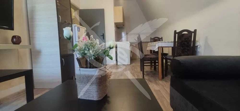 Дава се под наем Тристаен апартамент в Варна, Лятно кино Тракия - 71 кв.м за 600 € - Снимка #2