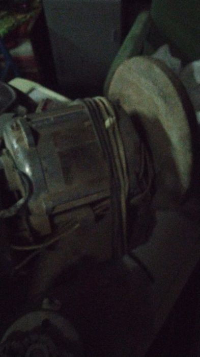 Электродвигатель матор моторчик