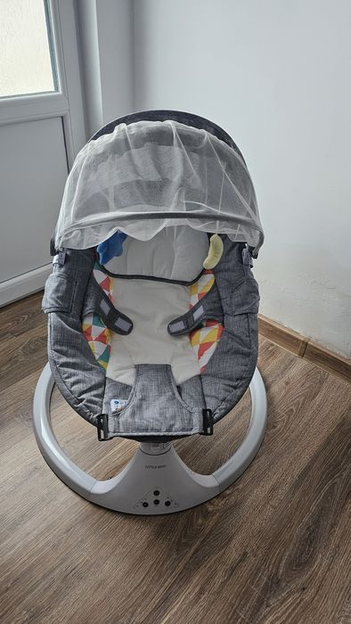 Balansoar electric pentru bebeluși Little Bird – cu copertină și jucării