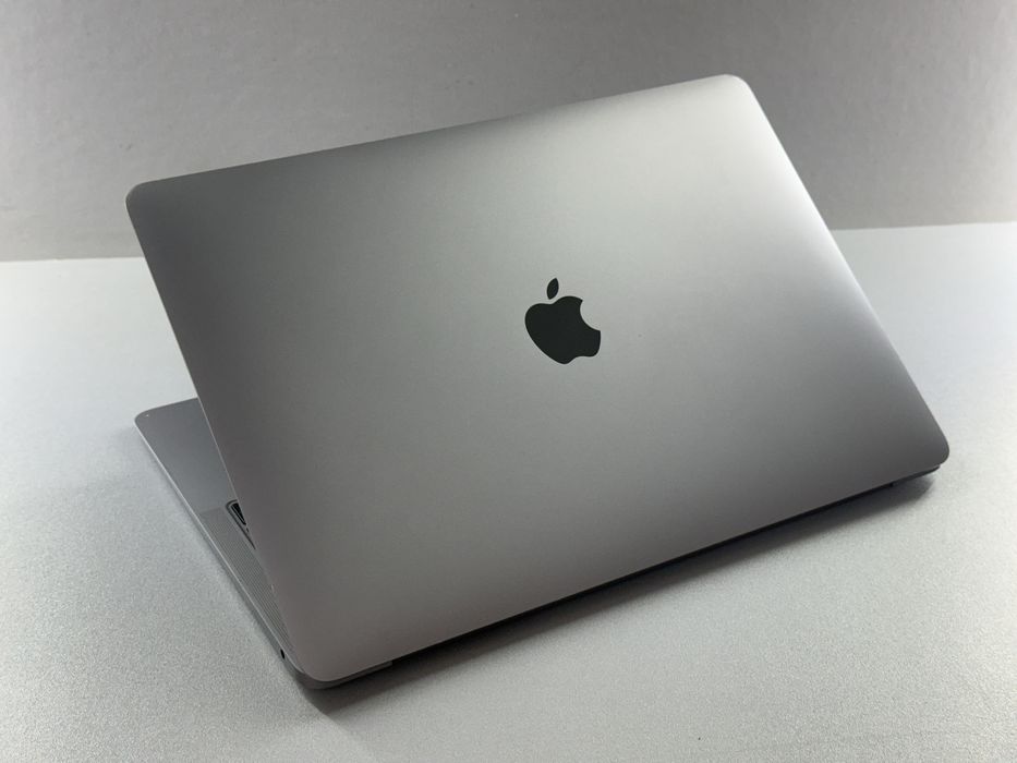 MacBook Air  M1 full box 85% yonks