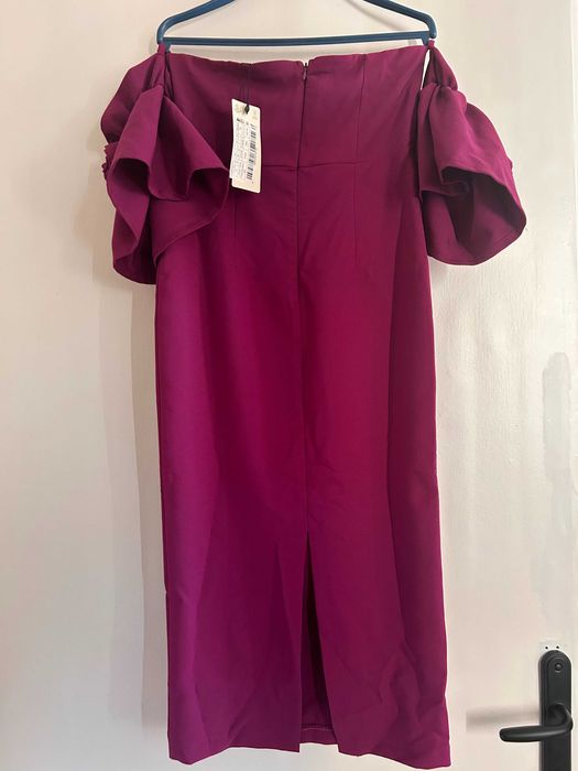 Стилна рокля Trendyol подходяща за Коледа и Нова Година