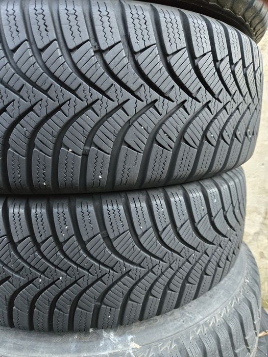 4бр. 185 60 15 Hankook зимни.