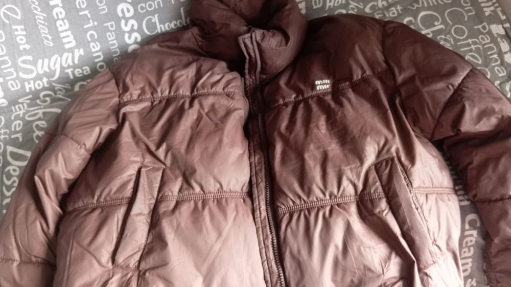 Продам куртку на девушку