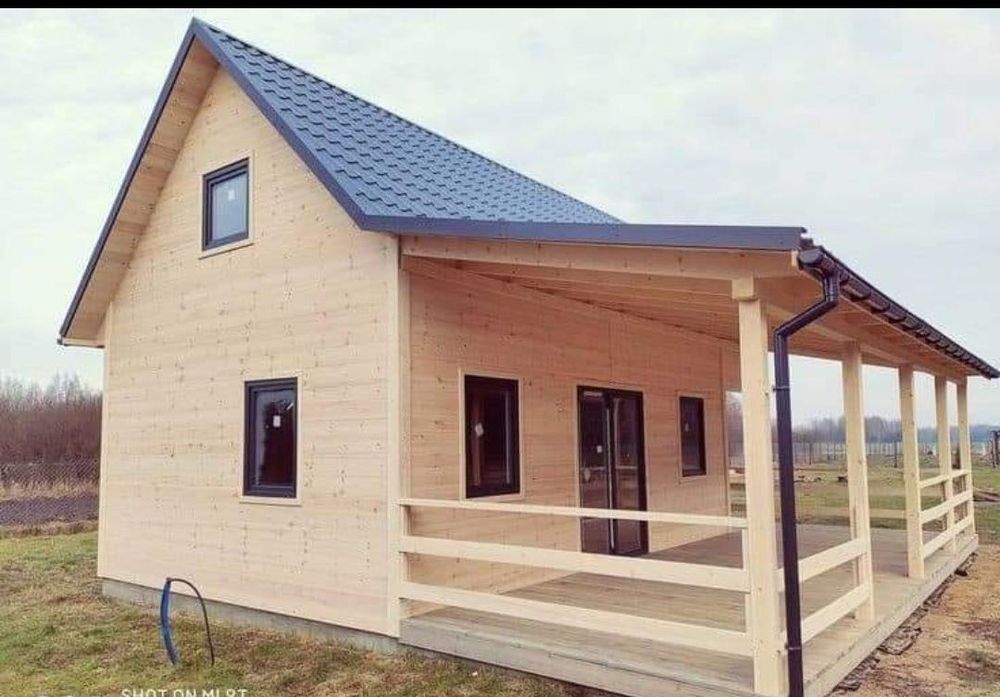 Vând cabane de lemn