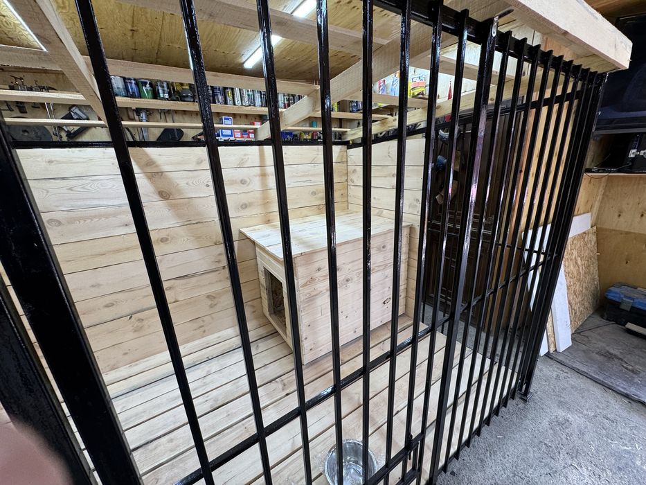 Вольер 3/2 с будкой утепленной