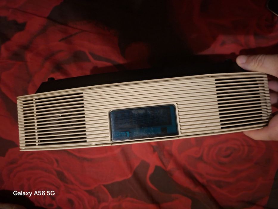 Vand  radio ceas bose
