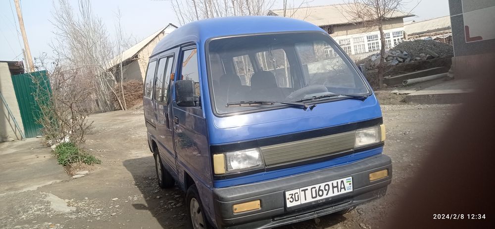 Narmalney moshina oldida kaltagi yuq