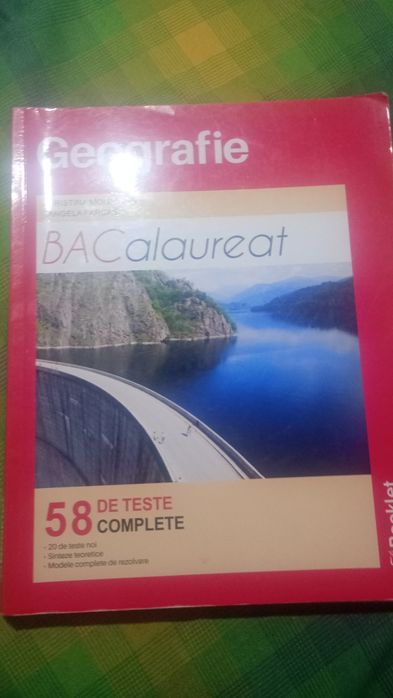 Vând culegere Geografie bac 2023