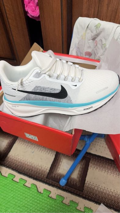 Кроссовки кроссовки