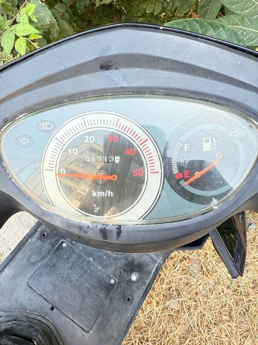 Benzoskutor 100km ga 3 ltrlar benzin yeydi