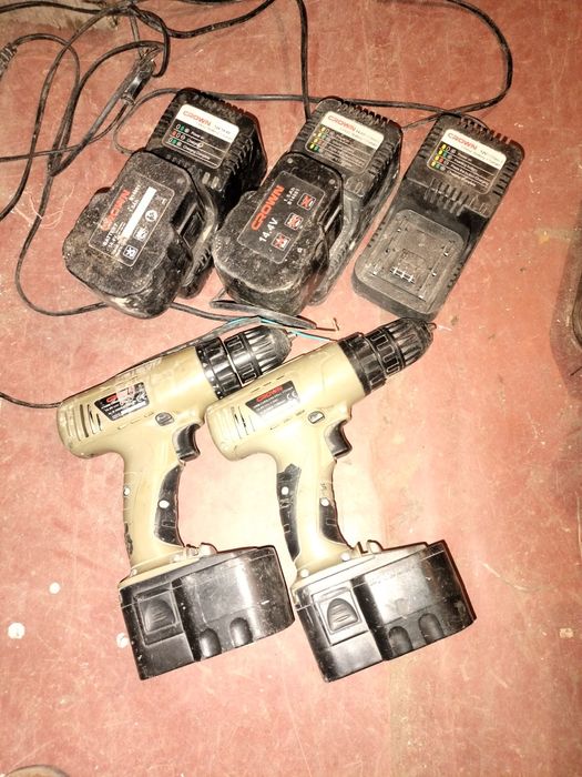 Шуруповерт  CROMN DeWalt